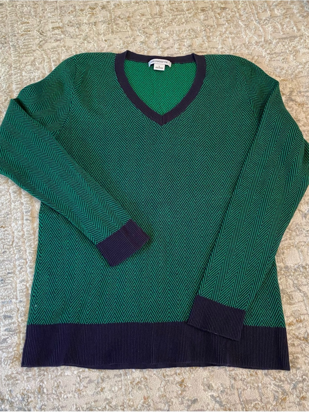 Liz Claiborne Green V-Neck Sweater with Navy Trim